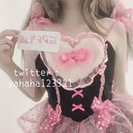 귀여운 인간형 암캐 "나 하나야, 하하" 그녀의 작은 보지가 또 아빠의 정액으로 가득 차 있어요 ~ 매우 대조되는 소녀.