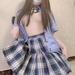 귀여운 인간형 암캐 "나 하나야, 하하" 그녀의 작은 보지가 또 아빠의 정액으로 가득 차 있어요 ~ 매우 대조되는 소녀.