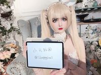 明星颜值性感女神『小礼好困@SleeppyLee1』唯美私拍-杂图