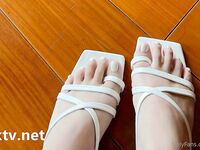 การแสดงใบหน้าของคุณเป็นหนทางไป! ผู้หญิงเลวคอนทราสต์อันดับต้น ๆ [uio3.14159_2.0] ผู้หญิงเลวคอนทราสต์อันดับต้น ๆ ที่ติดตามโดยผู้คนหลายพันคนบนอินเทอร์เน็ตของ