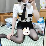 Ngược lại, cô gái Loli "Little Rabbit Juice" lộ rõ con hổ trắng dịu dàng và sạch sẽ của mình. Cô gái dễ thương và ngoan ngoãn có một sự tương phản siêu phàm bên dưới vẻ ngoài thuần khiết và xinh đẹp của mình.