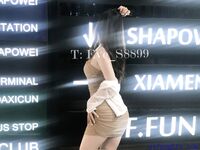 推特網紅九頭身極品女神【Eve_S8899】超強精液收集器，多男多女群P聖水調教玩出高端