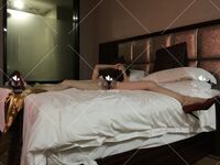 NTR淫妻大神『拨乱反正夫妻』看着媳妇被肏得浪声浪语