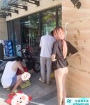 推特超A完美身材嫩妹【Luna000yu】专注户外多场景大胆露出，真空出门地铁游乐场超市人前露逼