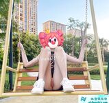 推特超A完美身材嫩妹【Luna000yu】专注户外多场景大胆露出，真空出门地铁游乐场超市人前露逼