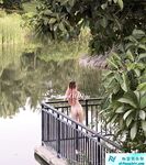 推特超A完美身材嫩妹【Luna000yu】专注户外多场景大胆露出，真空出门地铁游乐场超市人前露逼