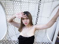 最新8月流出，推特八字大奶露臉反差婊【Emma18Y】高價訂閱福利，勇闖有人男廁景區超市露出道具紫薇野戰啪啪