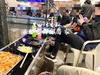 有錢有勢紳士范大神【肥宅約炮專家】高端性愛局，模特學生妹良家還玩孕婦，各種騷婊子臣服於他