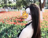 专操极品COS大神『Maniacccccc』游戏里楚楚动人的原神荧竟然趴在椅子上被后入蹂躏荧妹coser的身体到底有多爽