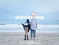 2024年、トップの美女[リトルベアバッグ]は絶版特典をツイートし、スポンサーと一緒に三亜に旅行し、桃尻を露出させてセックスを続けました。