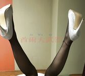 Bậc thầy móc nối hàng đầu "Seoul Big Weapon" là một phụ nữ đã có gia đình đàng hoàng, một quý cô thanh lịch, một nữ sinh trong sáng, một người mẫu trẻ gợi cảm, nhiều con điếm tương phản, một nữ thần mê mẩn cô ấy, nhưng cô ấy lại là một bể tinh t