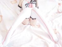 Green campus contrast school girl "Peach Xiao Momo" artificial mentally retarded love sauce