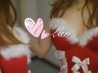 最新9月無水重磅！推特40萬粉女神【HUNGERLAN】超強福利，路人口交人前露出，百合3P道具菊花開發