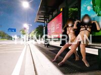 最新9月無水重磅！推特40萬粉女神【HUNGERLAN】超強福利，路人口交人前露出，百合3P道具菊花開發