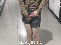 2024年，海角大神合集【异父异母的妹妹】羞涩往事，爸爸在隔壁操妈妈，我在这里操妹妹，有一些激动和刺激