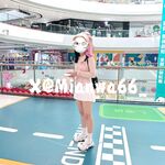 推特人氣大神『女友棉襪』 分享嬌妻，瑜伽褲白襪，白天窗邊後入，一邊干一邊拉開窗簾，讓奶子對著窗外搖擺