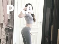 最新9月無水首發，極品蜂腰美臀，高顏值小姐姐【PIKA】推特福利，居家戶外各種公共場合露出，啪啪銷魂後入