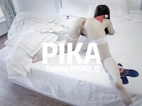 最新9月無水首發，極品蜂腰美臀，高顏值小姐姐【PIKA】推特福利，居家戶外各種公共場合露出，啪啪銷魂後入