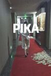 最新9月無水首發，極品蜂腰美臀，高顏值小姐姐【PIKA】推特福利，居家戶外各種公共場合露出，啪啪銷魂後入