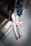 最新9月無水首發，極品蜂腰美臀，高顏值小姐姐【PIKA】推特福利，居家戶外各種公共場合露出，啪啪銷魂後入
