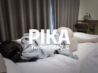 最新9月無水首發，極品蜂腰美臀，高顏值小姐姐【PIKA】推特福利，居家戶外各種公共場合露出，啪啪銷魂後入