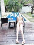 最新9月無水首發，極品蜂腰美臀，高顏值小姐姐【PIKA】推特福利，居家戶外各種公共場合露出，啪啪銷魂後入