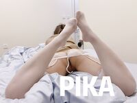 最新9月無水首發，極品蜂腰美臀，高顏值小姐姐【PIKA】推特福利，居家戶外各種公共場合露出，啪啪銷魂後入
