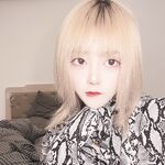 強烈推薦，不做萬人追女神，卻要做金主母狗，推特大美女【小蘇蘇】激情福利，揉奶二指禪紫薇特寫鏡頭