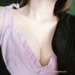 強烈推薦，不做萬人追女神，卻要做金主母狗，推特大美女【小蘇蘇】激情福利，揉奶二指禪紫薇特寫鏡頭