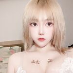 強烈推薦，不做萬人追女神，卻要做金主母狗，推特大美女【小蘇蘇】激情福利，揉奶二指禪紫薇特寫鏡頭