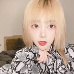 強烈推薦，不做萬人追女神，卻要做金主母狗，推特大美女【小蘇蘇】激情福利，揉奶二指禪紫薇特寫鏡頭