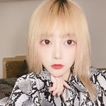 強烈推薦，不做萬人追女神，卻要做金主母狗，推特大美女【小蘇蘇】激情福利，揉奶二指禪紫薇特寫鏡頭