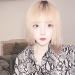 強烈推薦，不做萬人追女神，卻要做金主母狗，推特大美女【小蘇蘇】激情福利，揉奶二指禪紫薇特寫鏡頭