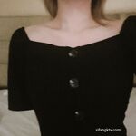 強烈推薦，不做萬人追女神，卻要做金主母狗，推特大美女【小蘇蘇】激情福利，揉奶二指禪紫薇特寫鏡頭