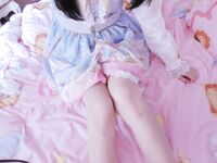 清純雙馬尾人形小母狗『工口小妖精』福利私拍-夢幻小裙嘰