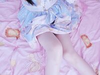 清純雙馬尾人形小母狗『工口小妖精』福利私拍-夢幻小裙嘰