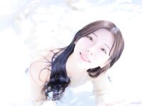 May dalawang pinakabagong VIP na gawa ang Korean young model [Lee So Young] sa Setyembre! [Eye Cleansing Device] Isang sobrang dalisay at magandang babae na nagpaparamdam sa iyo na para kang nasa simoy ng tagsibol sa unang tingin, isang nakakapreskong set