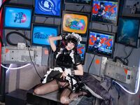 Arnab Dumpling Sticky (Gigit Gadis Bunny Ovo) NO.179 Ogos karya "Lazy Chasing the Waves-Ellen Qiao" Summertime