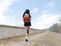 B站【咬一口兔娘】9月最新捕获水手服