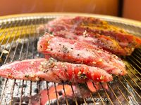 最新10月收費訂閱，推特新晉級，極品學生妹福利姬【mochi_inunyan】優美身軀瘋狂道具銷魂紫薇，高清原版