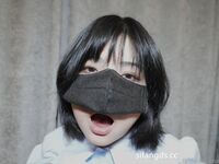 最新10月收費訂閱，推特新晉級，極品學生妹福利姬【mochi_inunyan】優美身軀瘋狂道具銷魂紫薇，高清原版