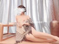 最新10月无水印福利！推特淫荡小母狗【Ivressee1】私拍，爱液超多各种道具紫薇，线下线上约金主虚拟打炮