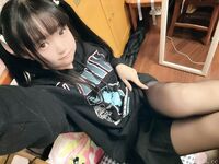 刚毛萝莉COSER【神沢永莉】大尺度图-别看大姐姐啦