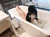 超极品可爱小萝莉『小宅酱』被爸爸用拍子打红屁股牵着狗链挨操呜呜呜好疼但是好刺激啊