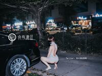 [Late Night Project] The best model [will have a wife] - Vacuum sexy backless sweater with vibrator exposed