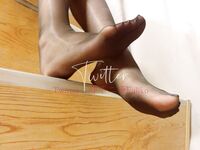 【深夜企划】极品模特【峰不二子】-露脸私拍流出199档次