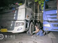 【深夜企劃】極品模特【懂小姐】-打工人苦中作樂