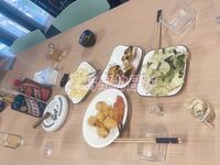 最新10月无水首发！魔都绿帽调教博主【大鸟哥的母狗】推特福利，极品淫妻，可乐灌肠肛门内射叠罗汉3P黑人群P