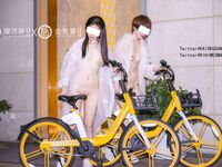 [Late Night Project] นางแบบที่ดีที่สุด [หลี่วานจิ] - ขี่สุญญากาศบนรถสีเหลืองคันเล็กในคืนฝนตกด้วยร่างกายสีขาวราวหิมะบั้นท้ายสวยหน้าอกและหีอันอ่อนโยนได้อย่างรวดเร็ว