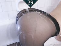 【10月新档一】国产著名网红福利姬「下面有根棒棒糖」OF日常性爱私拍户外野战、强行无套、解锁后庭